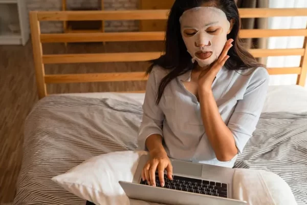 5 popular facial skin problems during Work From Home